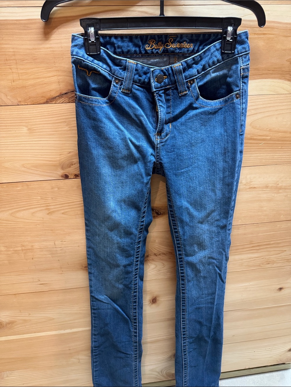 Kimes Ranch Betty seventeen jeans
